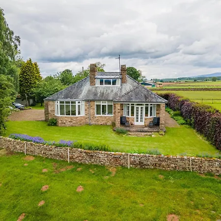 Langton Beck - Views Of Appleby Golf Course * Murton (Cumbria)