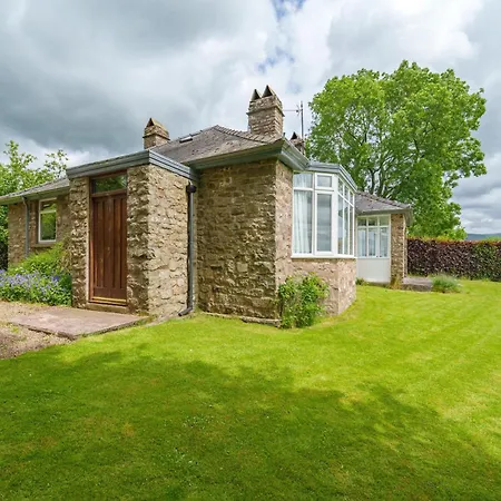 Langton Beck - Views Of Appleby Golf Course * Murton (Cumbria)