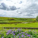 Nyaraló Langton Beck - Views Of Appleby Golf Course *
